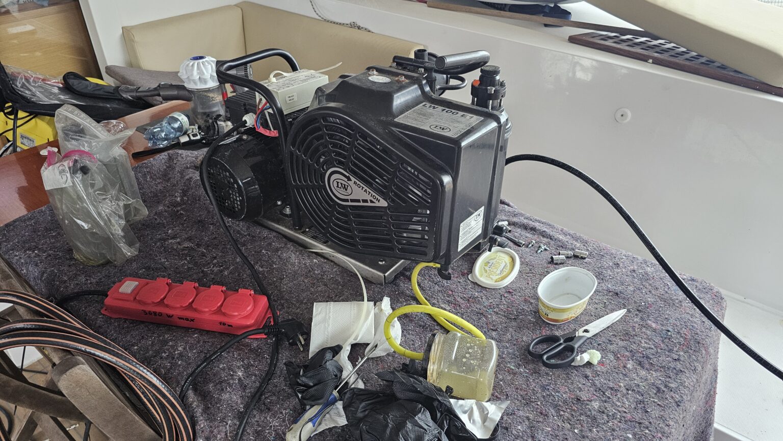 Maintenance of the dive compressor. I need a new v-belt