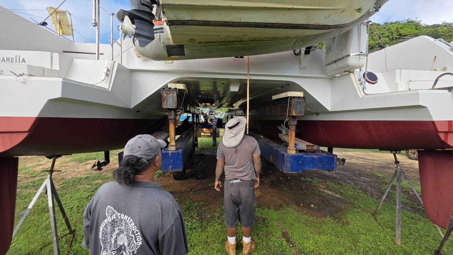 After one more day of delay because the tide has been overestimated, we are really going now