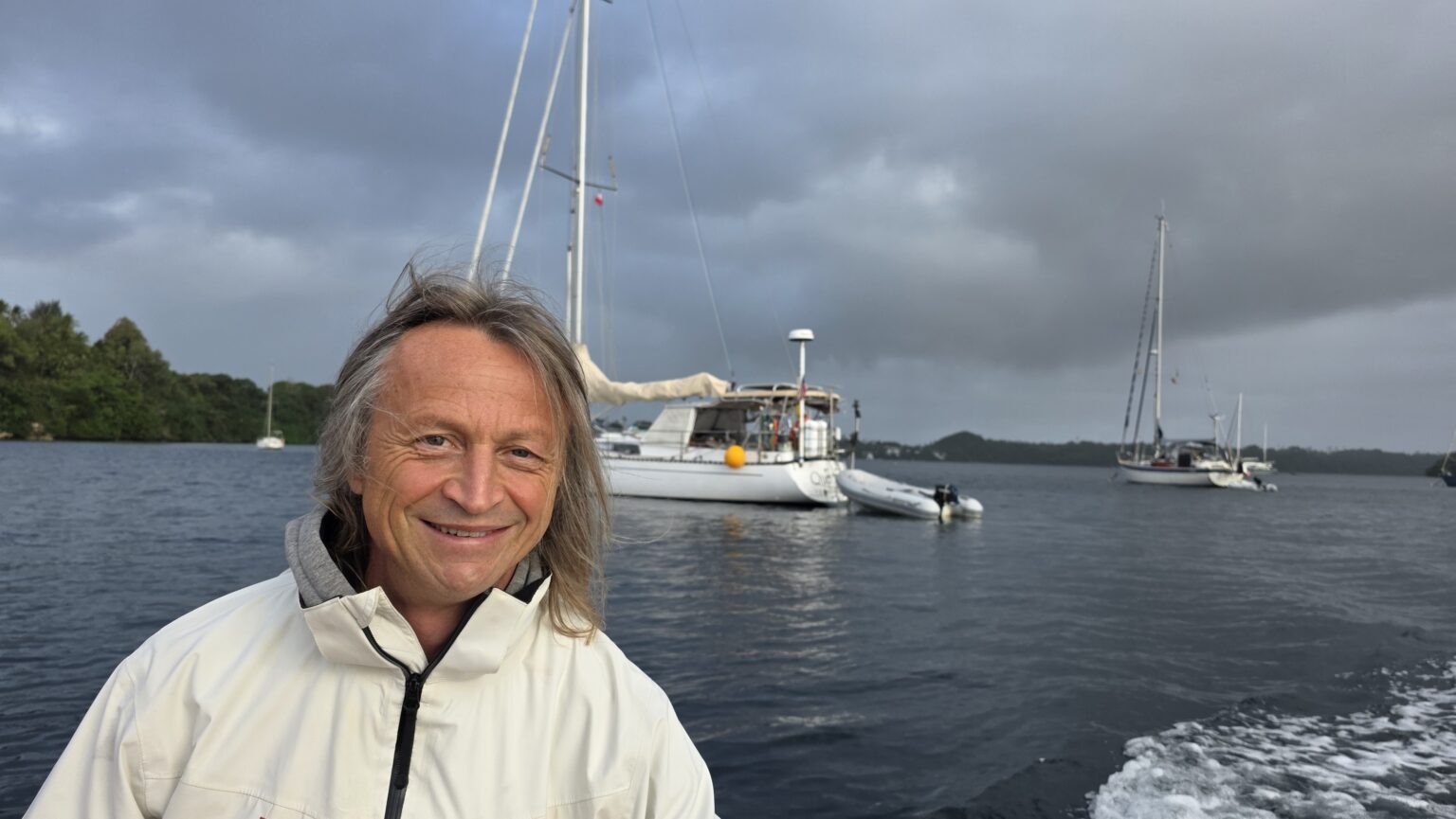 We met one of my sailing heroes, John Kretschmer (his boat Quetzal in the background). I read one of his books called "Sailing a Serious Ocean" in 2014. It is the only book I read in my life that gave me nightmares. Could not stop dreaming about storms. Highly recommended read