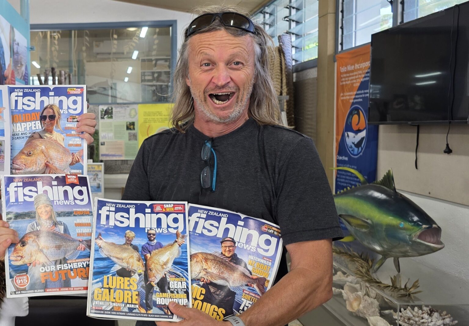 4 out of 7 of the latest issues of New Zealand fishing news show a red snapper on the cover