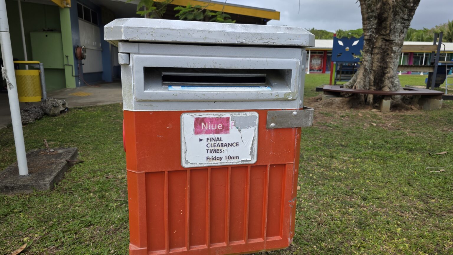 The motto of Niue is: "No traffic lights, no traffic jam, no stress". Same for Niue mail