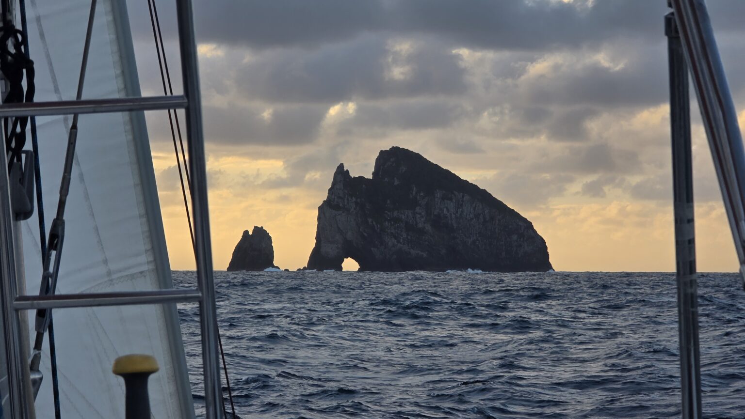 Motukokoa Island